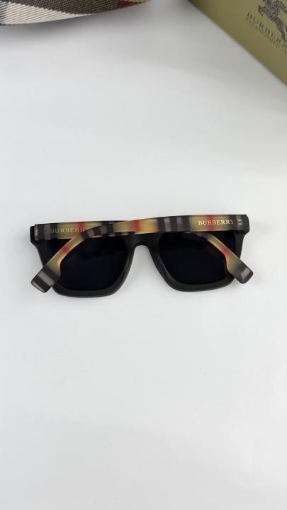 Burberry Sunglass